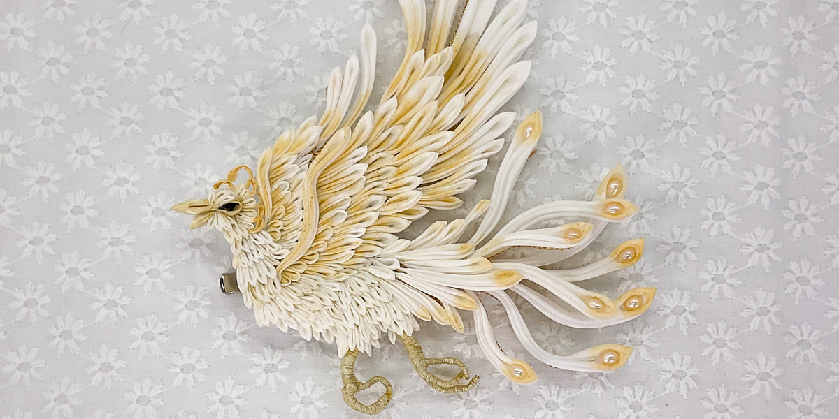 花デザイン ブローチ 緑とクリアストーン 約7cm image_c65a3261-4477-400e-89e9-